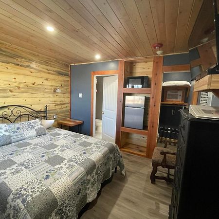 Sugarloaf Mountain Motel Вирджиния Сити Екстериор снимка