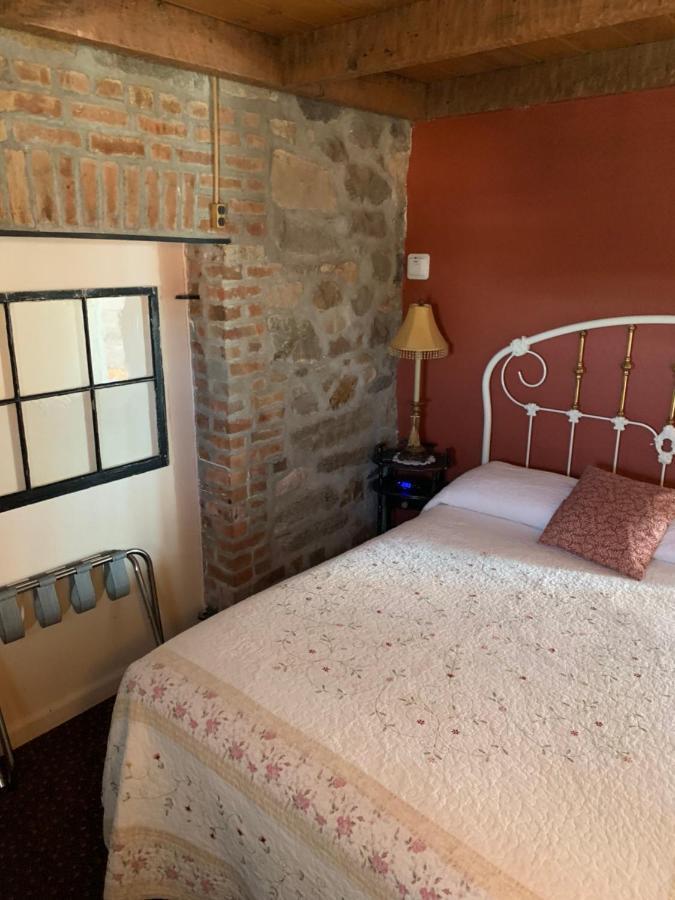 Sugarloaf Mountain Motel Вирджиния Сити Екстериор снимка